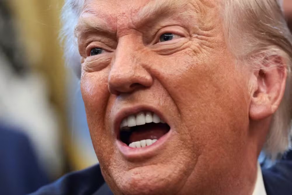 Trump anuncia nova tarifa global de 10%