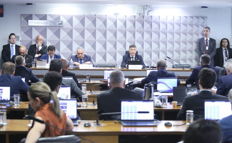 CPMI do INSS ouve empresária após ausência de Vorcaro