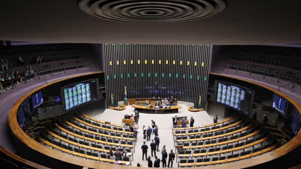 Janela partidária gera tensão entre União Brasil e PL