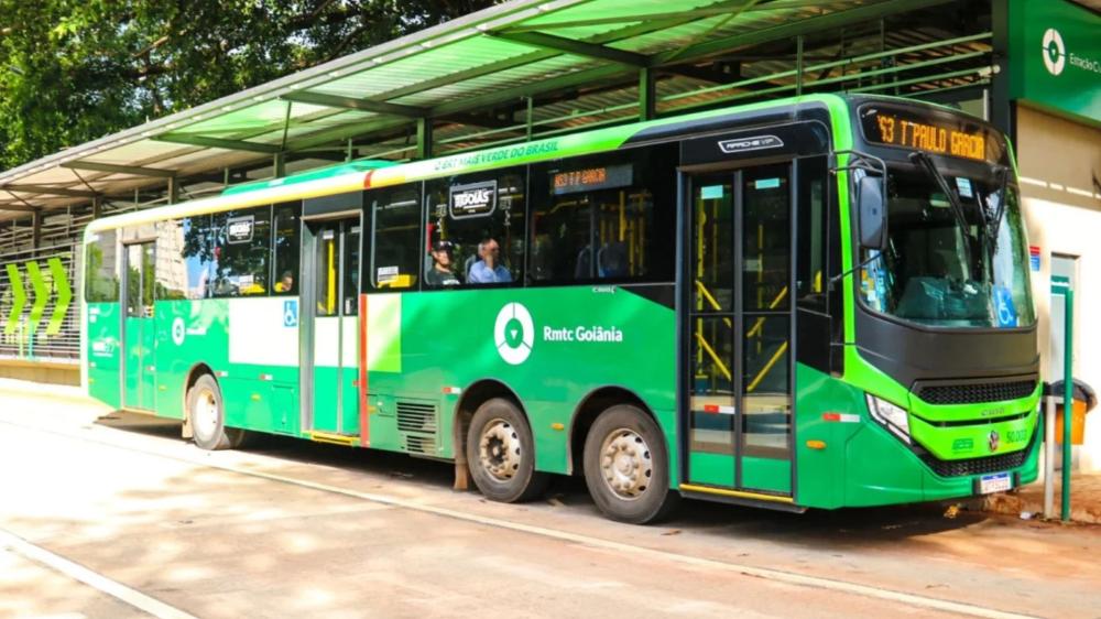 Goiânia pode ter assentos prioritários para mulheres nos ônibus