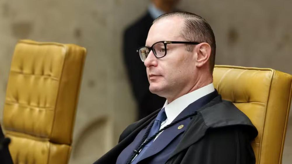Zanin nega pedido para instalar CPI do Master no Senado