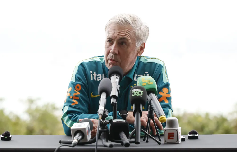 Brasil de cara nova: Ancelotti escala Endrick e dupla de defensores do Corinthians