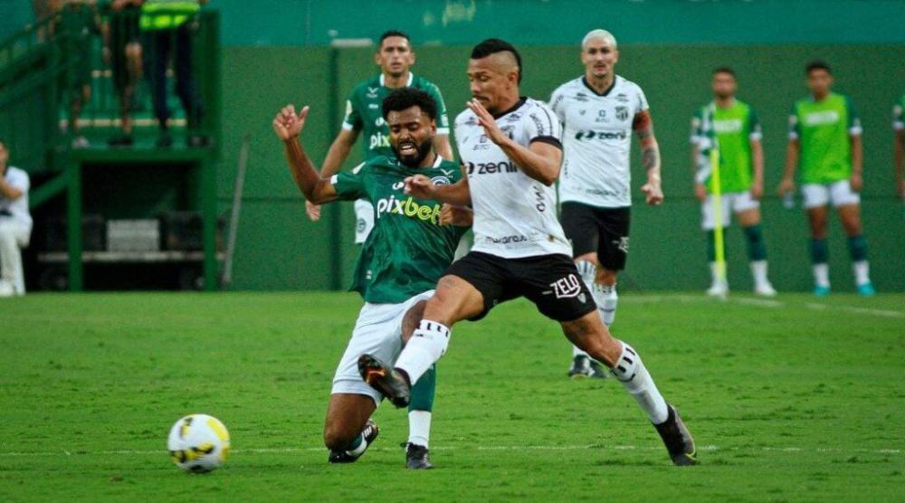 Goiás encara o Ceará em jogo de sobrevivência na luta pelo G6