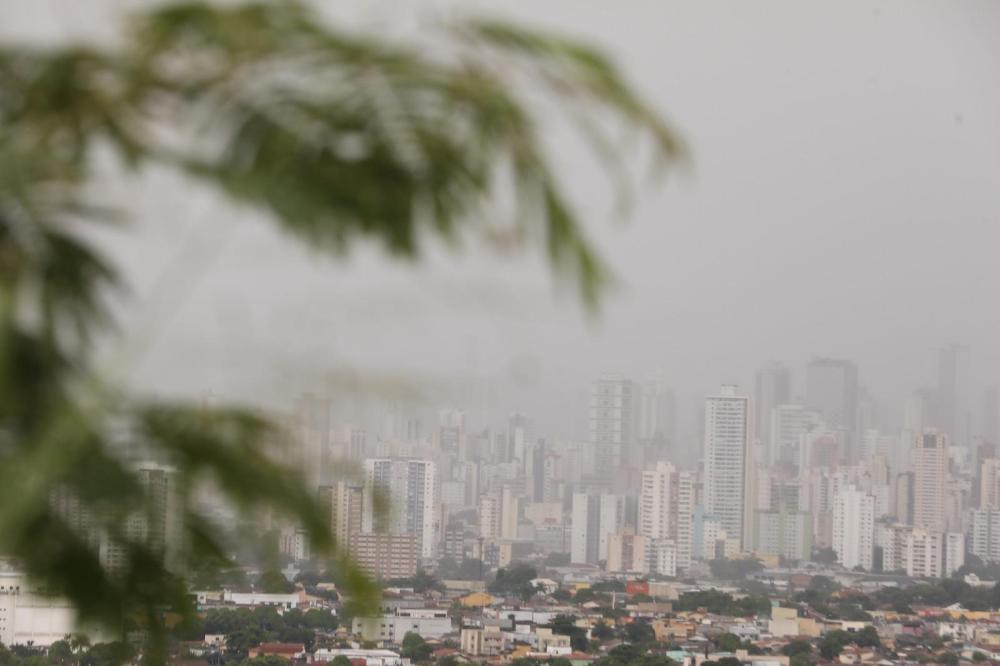 Goiás tem alerta de tempestades com chuvas de até 60 mm por dia